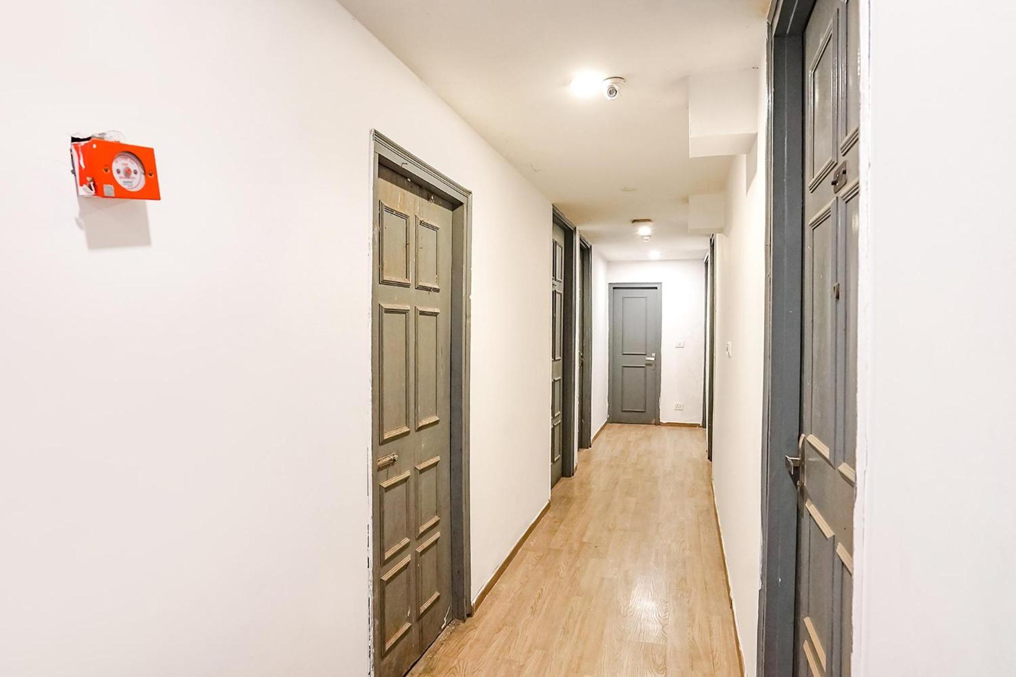 Townhouse O Hotel Aditya Residency Near Parthala Over Bridge Sector 121 Noida Indirapuram Exterior foto