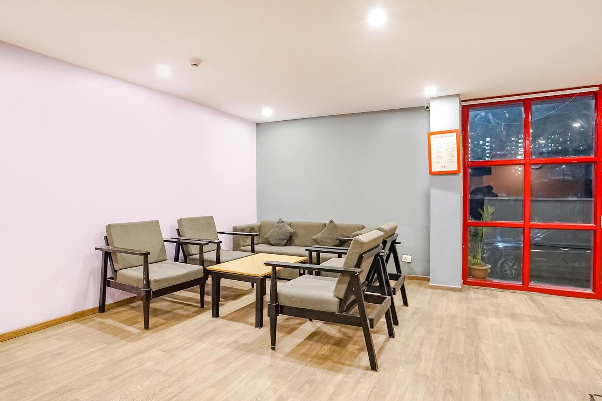 Townhouse O Hotel Aditya Residency Near Parthala Over Bridge Sector 121 Noida Indirapuram Exterior foto