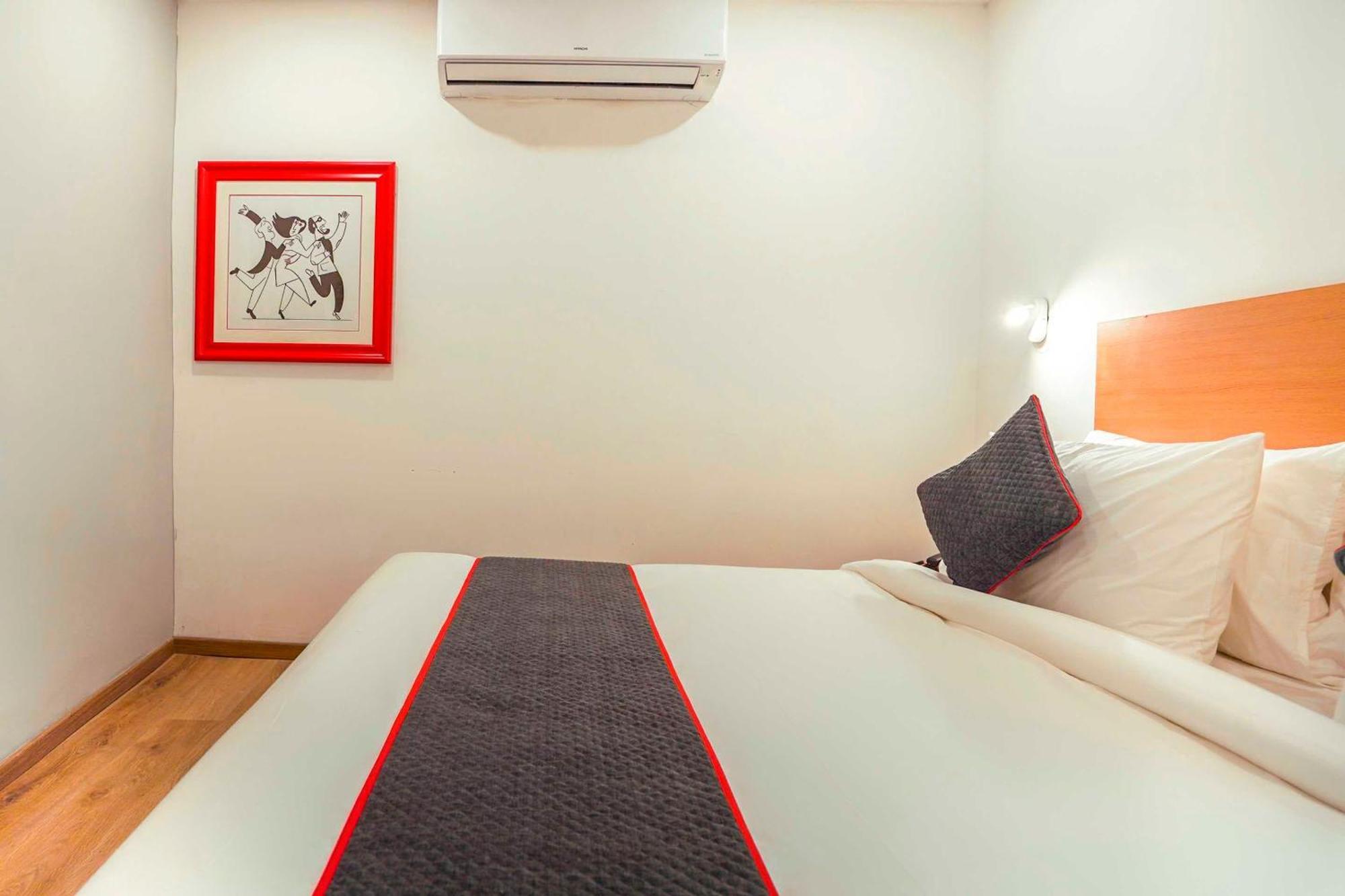 Townhouse O Hotel Aditya Residency Near Parthala Over Bridge Sector 121 Noida Indirapuram Exterior foto